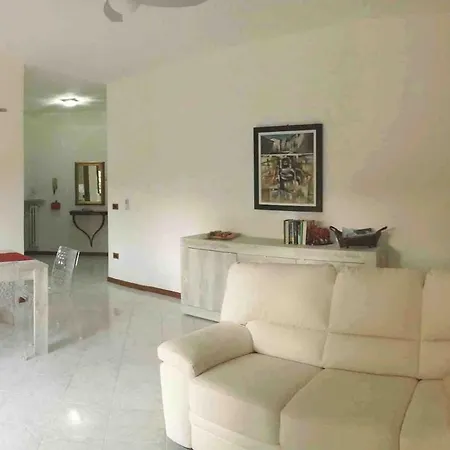 A Casa Di Giudy Apartment Desenzano del Garda