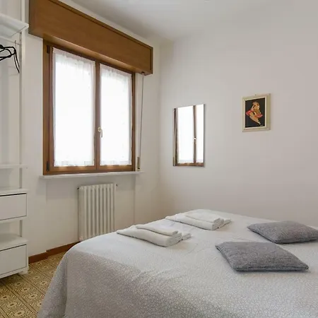 Apartmán A Casa Di Giudy Desenzano del Garda